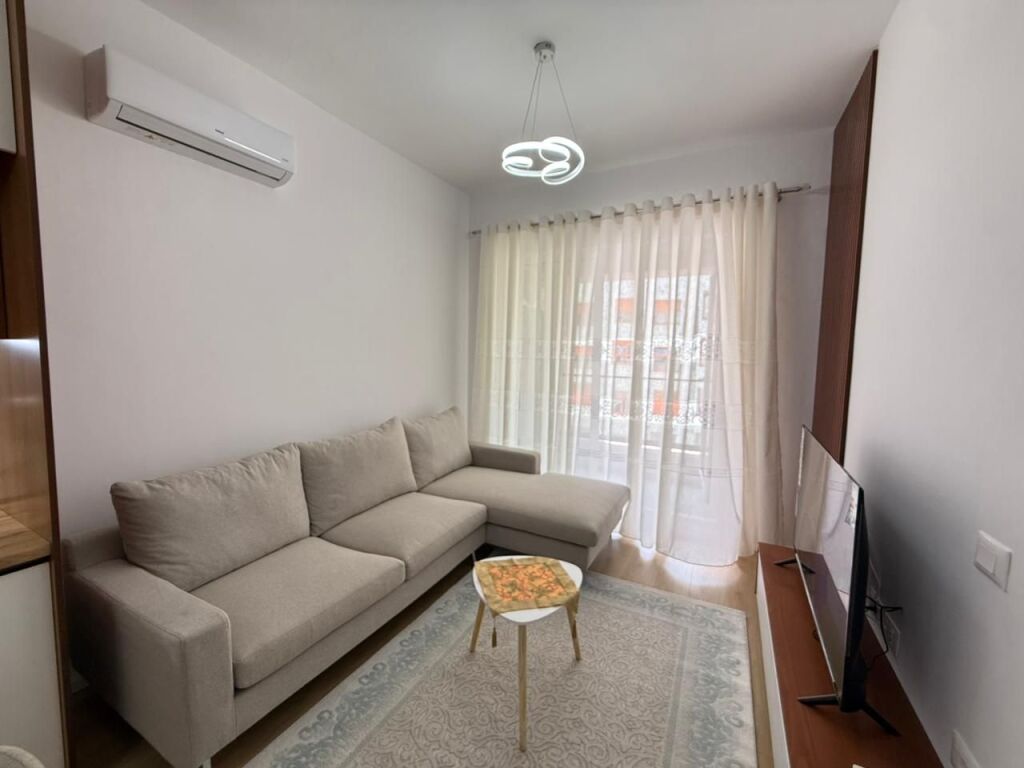 📣 SUPER RENT Apartment 1+1 📍 Kadiu Complex, Ali Dem 🛣️ “Pasho Hysa” Street ✨💶 Price 40,000 leke (Negotiable)