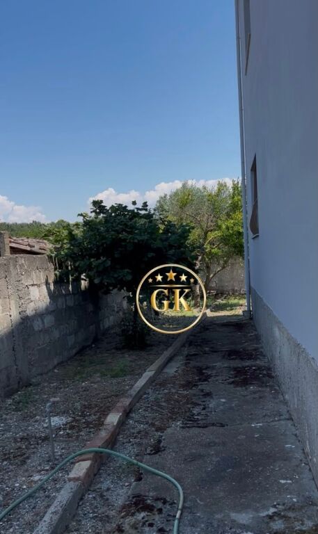 🏢✨ SHITET VILE 3 KATËSHE NË ZONËN E SHIJAKUT ✨🏢