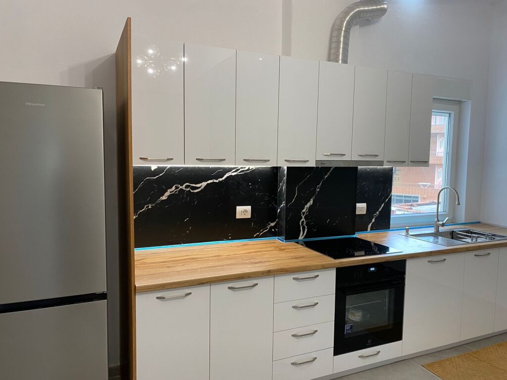 Jepet me qira apartamet 2+1 në Farkë