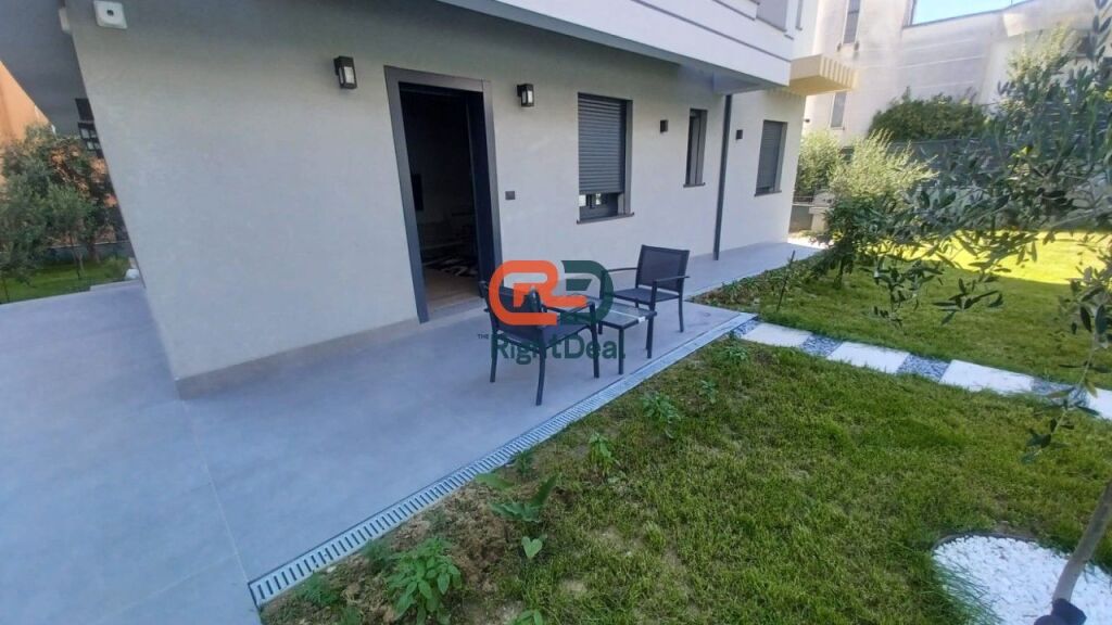Tek Kodra E Priftit, Jepet Me Qira, Super Apartament 1+1 I Sapo Investuar Dhe I Pa Banuar Me Pare!!!