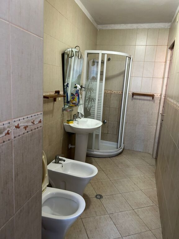 Apartament 2+1 me qera tek Bulevardi Zogu I
