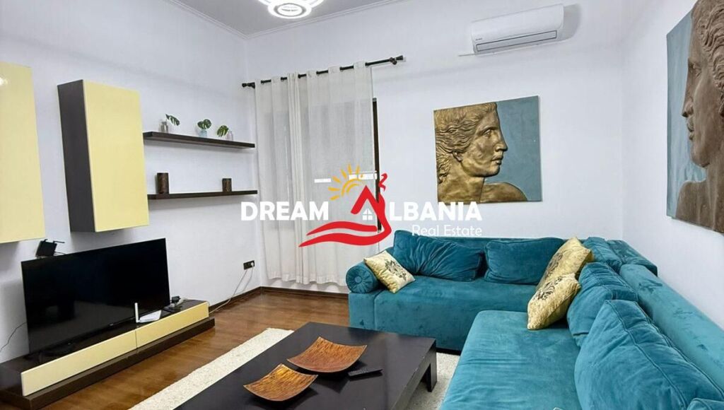 Jepet Apartament 2+1+2 me Tarrace me qera  Kryqezimi i Rruges se Dibres me Rrugen e Barrikadave  (ID 42215591)