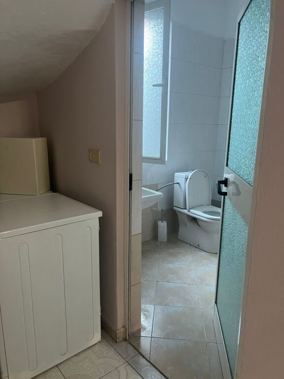 🏡Jepet apartament 1+1+ Post parkimi ne Laprake