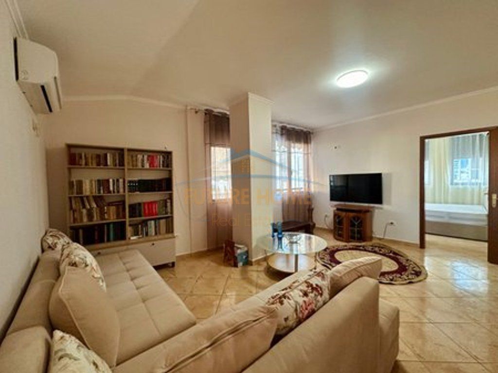 Qera,Apartament 2+1+2, Selvia