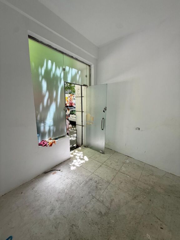 Rent, Business premises, Don Bosko, 35,000 Lek/month