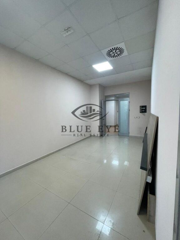 Ambjent biznesi me qira prane pallatit te sportit Durrës!
