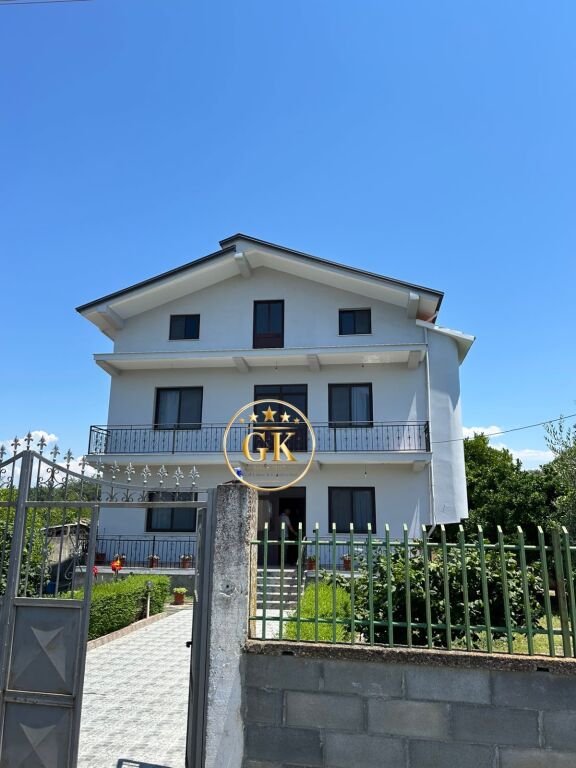🏢✨ SHITET VILE 3 KATËSHE NË ZONËN E SHIJAKUT ✨🏢