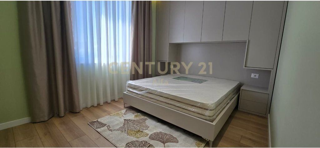 Shitet Apartament 2+1 tek Myslym Shyri !
