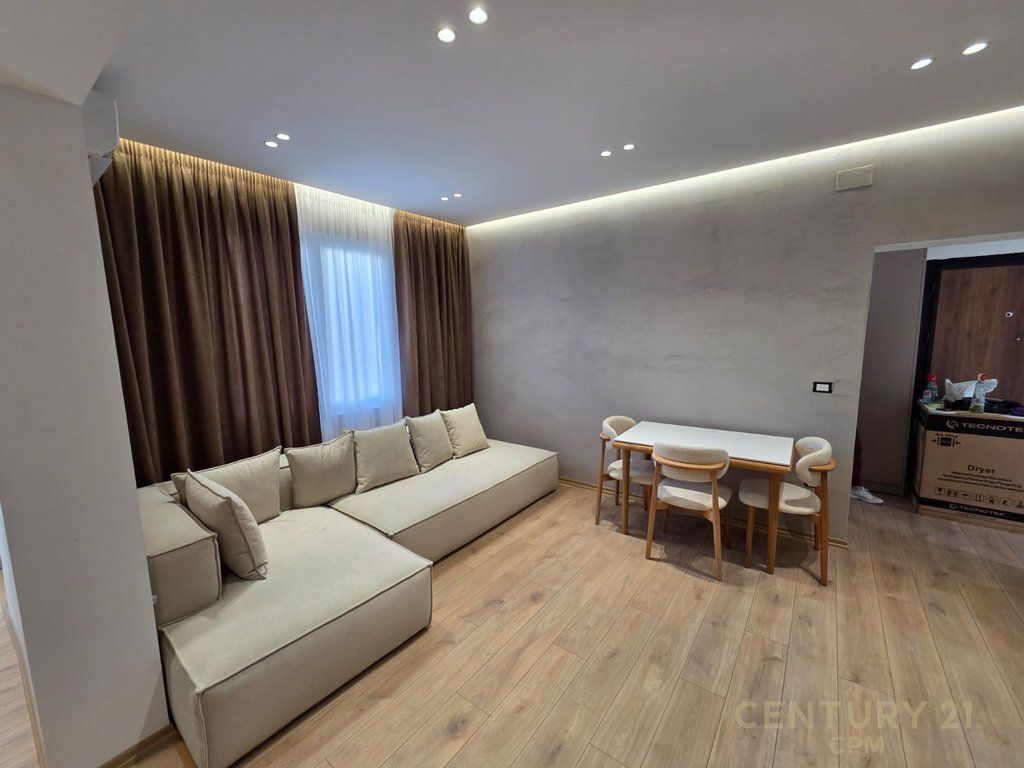 Affittasi 2+1 in Via Barrikadave, Tirana - 890€ | 53 m² 890 € /Mese