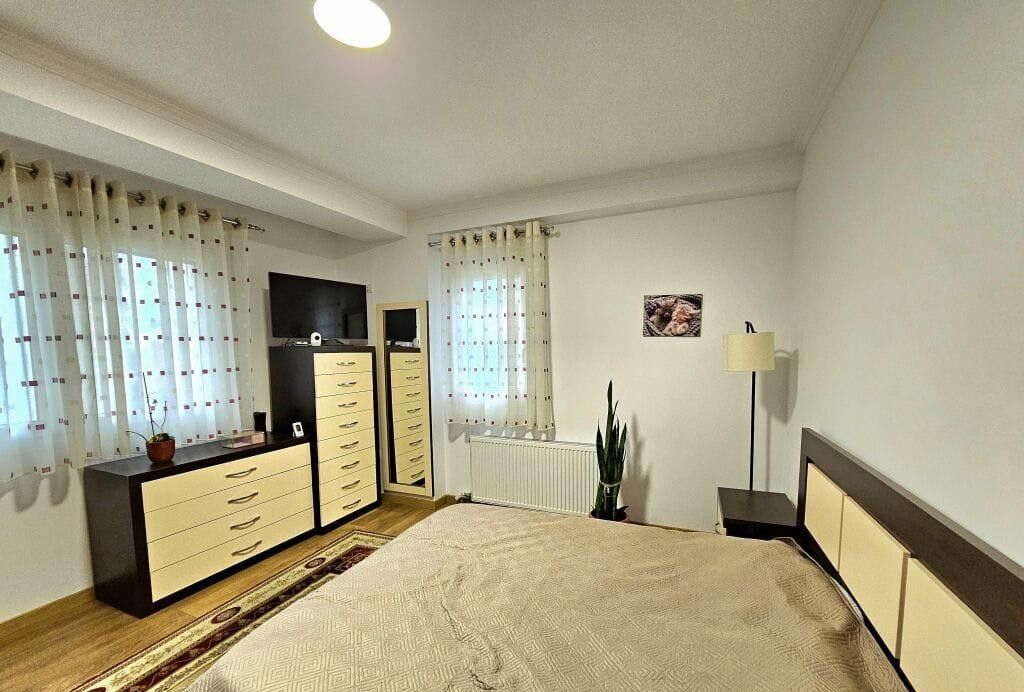 🏢Kopshti Botanik jepet me qera apartament 2+1+garazhd,i mobiluar.700Euro    