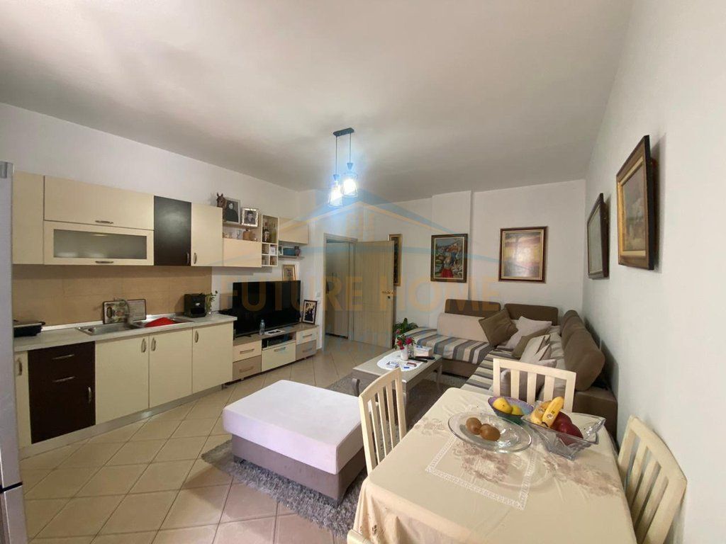 In vendita 2+1+Veranda (convertito), Fresku. AL68536