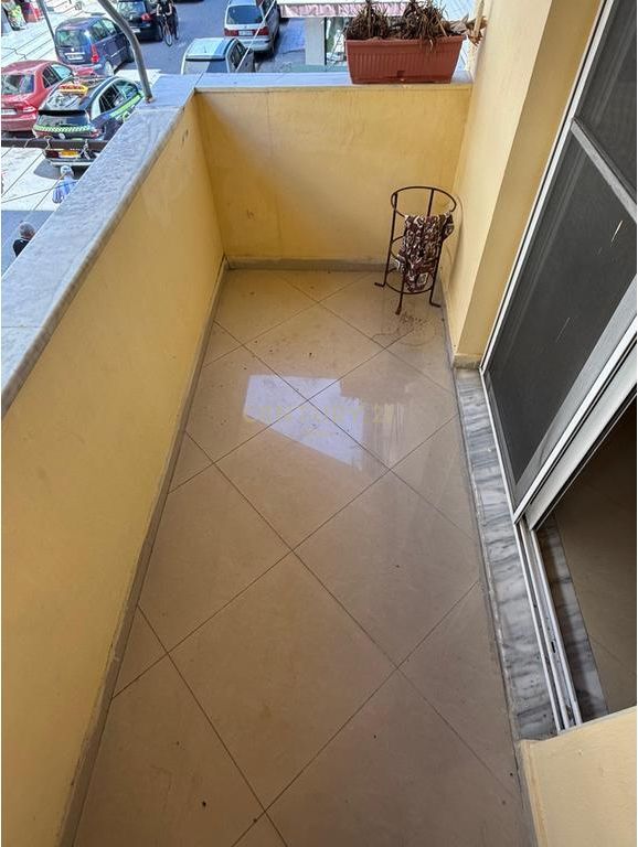 SHITET APARTAMENT 1+1 TE PALLATI SPORTIT, DURRES !