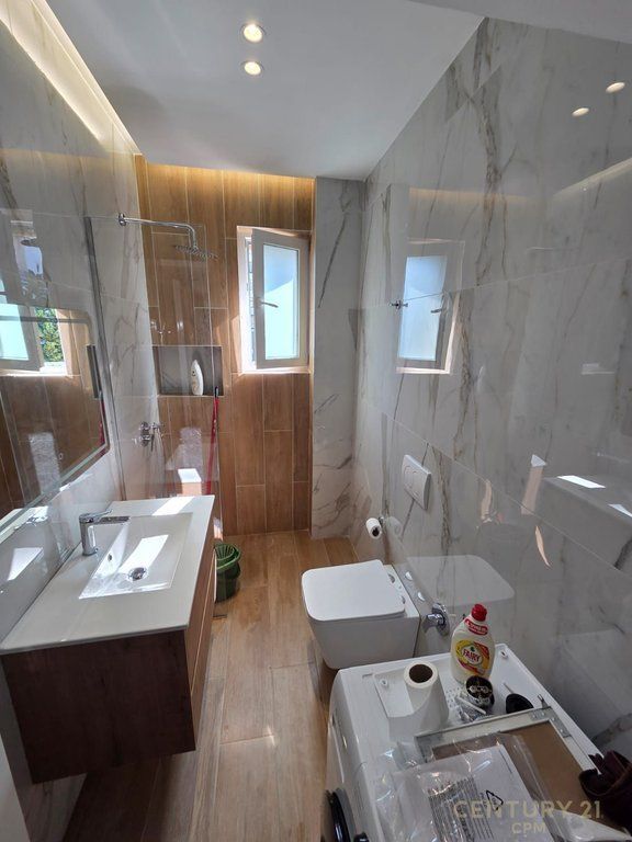 2+1 For Rent on Barrikadave Street, Tirana - 890€ | 53 m²