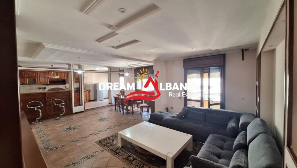 Jepet Apartament 3+1+2 me qera afer rrethrrotullimit te Komuna Parisit, Tirane (ID 4231500)