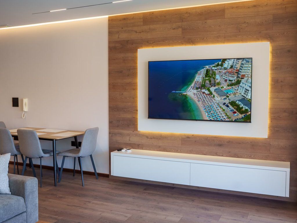 SARANDA, EXCLUSIVELY SELLING 1+1 APARTMENT ON THE SEA