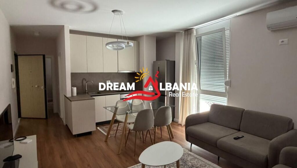 Jepet apartament 2+1 me qera tek Rruga e Barrikadave prane Bustit Vojo Kushi,  (ID 42215590)
