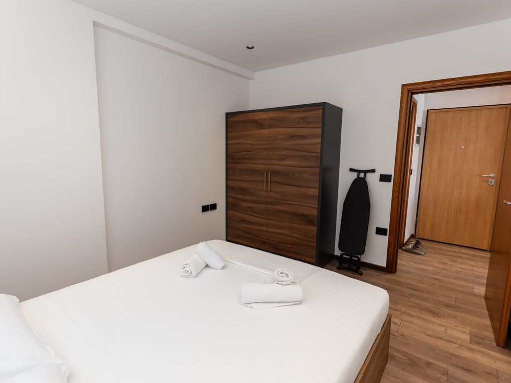 SARANDA, EXCLUSIVELY SELLING 1+1 APARTMENT ON THE SEA