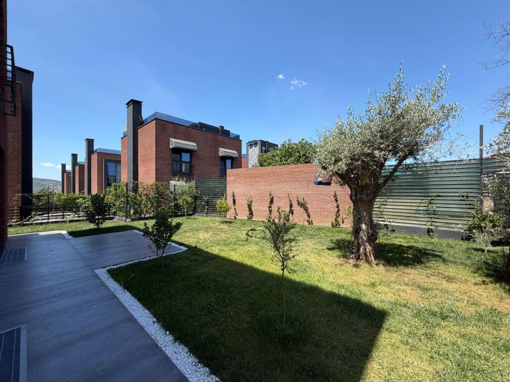 🏡✨ Luxury Villa for Rent in Rose Residence, Farkë e Vogël ✨🏡