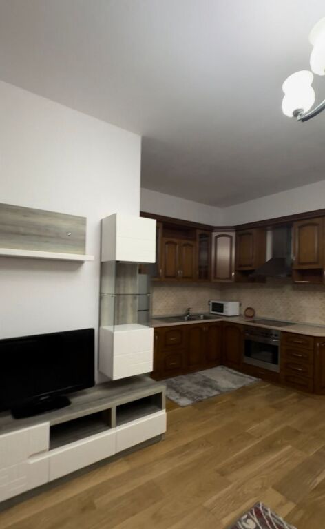 Jepet me qira apartament 1+1 në Sauk 300 Mije Leke