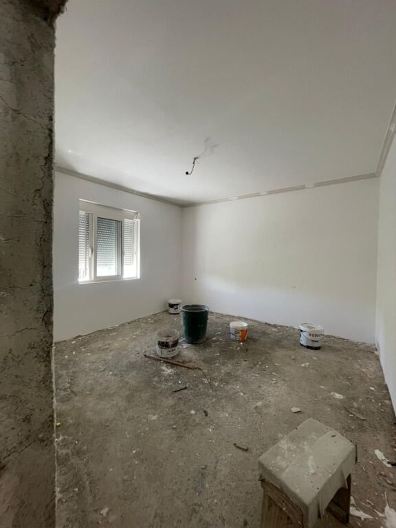 Vilë dy kateshe për Shitje në Durrës, ish fabrika e tullave
