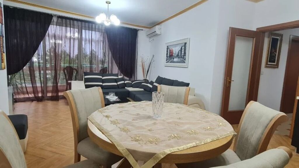 🏢Don Bosko,prane Bar Ardea  jepet me qera apartament 2+1,i mobiluar 66,000Leke