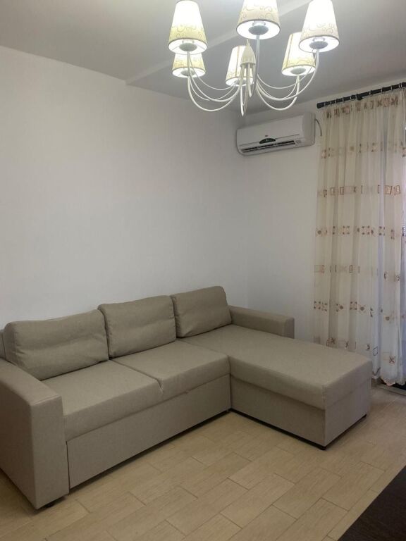 Brryl, jepet me qira apartment 1+1! 40.000 Leke