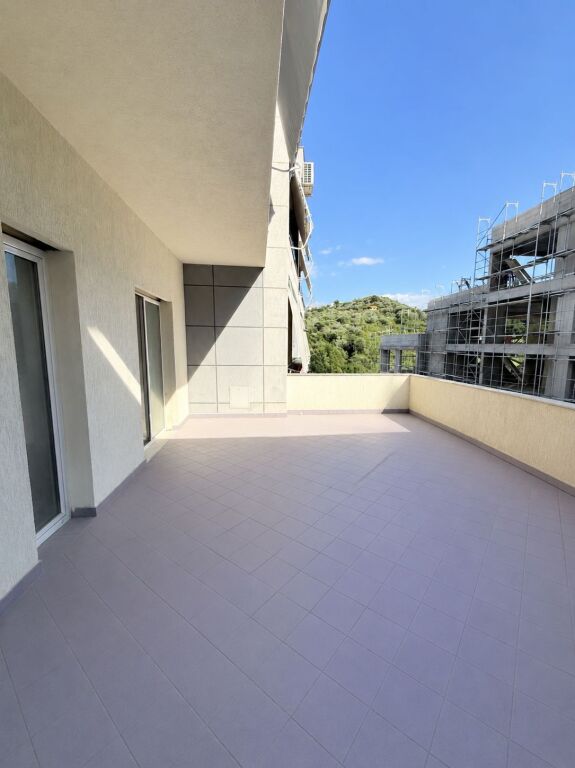 APARTMENT 3+1 FOR SALE WITH VERANDA NEAR THE ZOOLOGICAL GARDEN