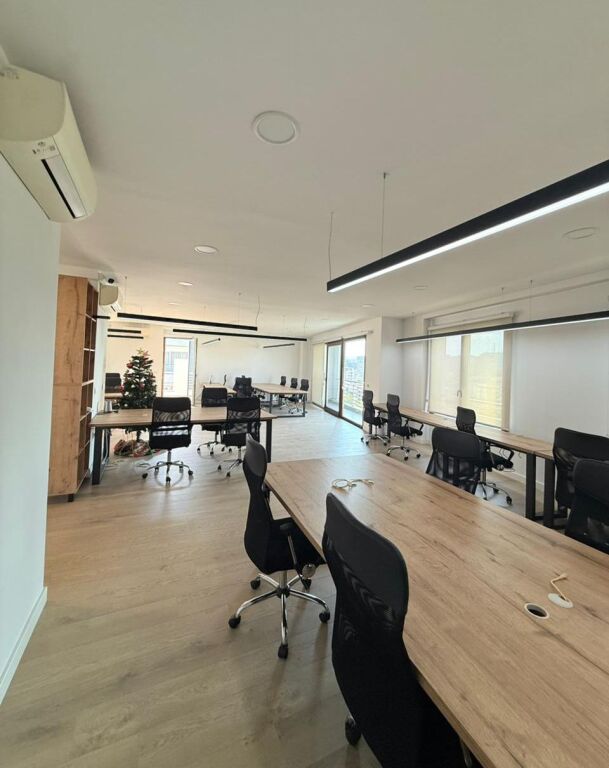 🏢 Ufficio in Affitto – Residenza Delijorgji