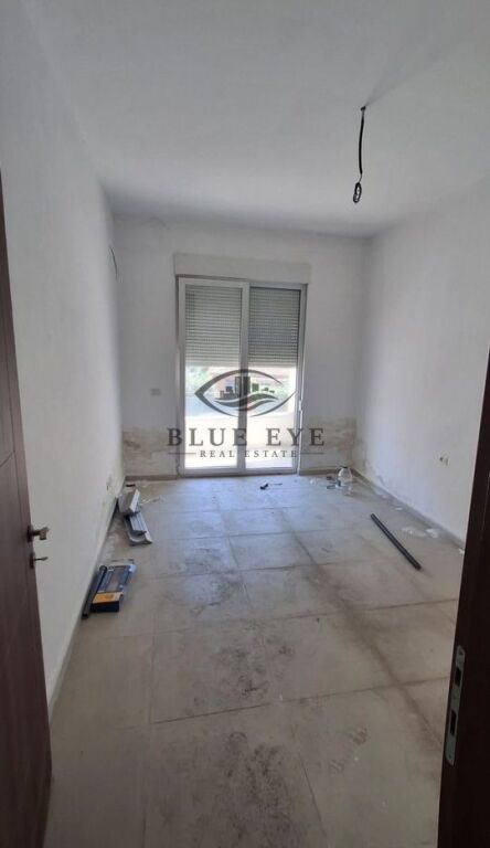 Ambient Biznesi me Qera te ish Rajoni i Policise,Durres!