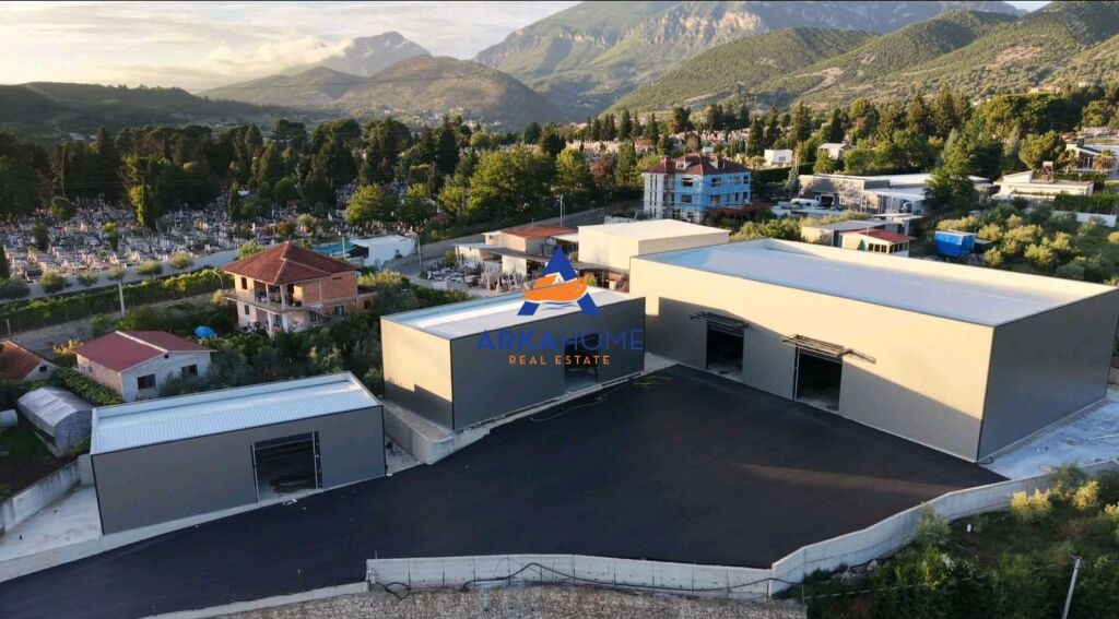 FOR RENT INDUSTRIAL WAREHOUSE / STORAGE 1500M2 "TUFINE" 1,500,000 LEKE