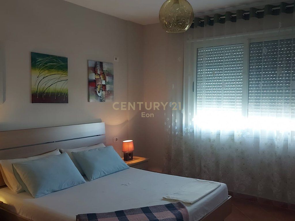 Esclusivo! Vendesi Appartamento 1+1 sulla Prima Linea del Mare – Shkëmbi i Kavajës, Durres!