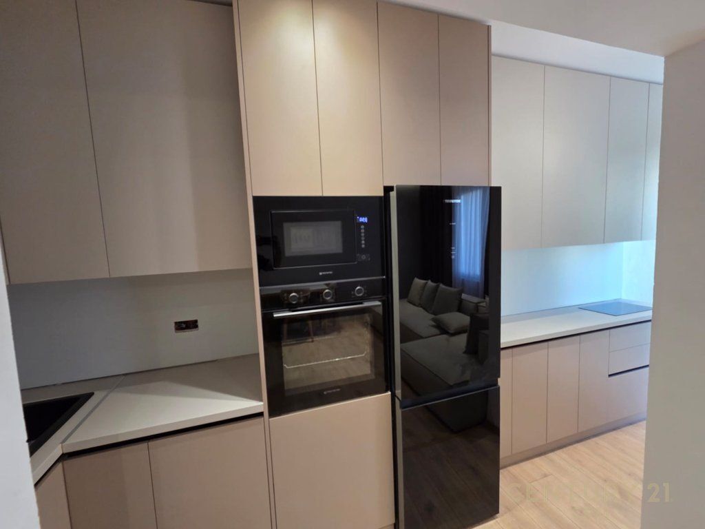 2+1 For Rent on Barrikadave Street, Tirana - 890€ | 53 m²