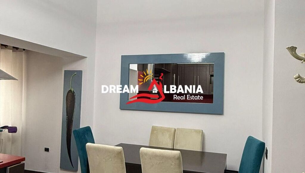 Jepet Apartament 2+1+2 me Tarrace me qera  Kryqezimi i Rruges se Dibres me Rrugen e Barrikadave  (ID 42215591)