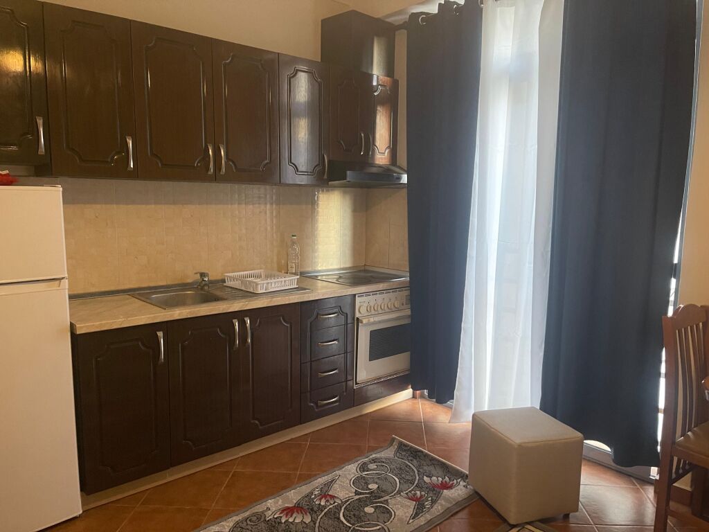 🏡 Jepet me qira apartament 1+1 📍 Misto Mame, Rruga Thoma Koxhaj