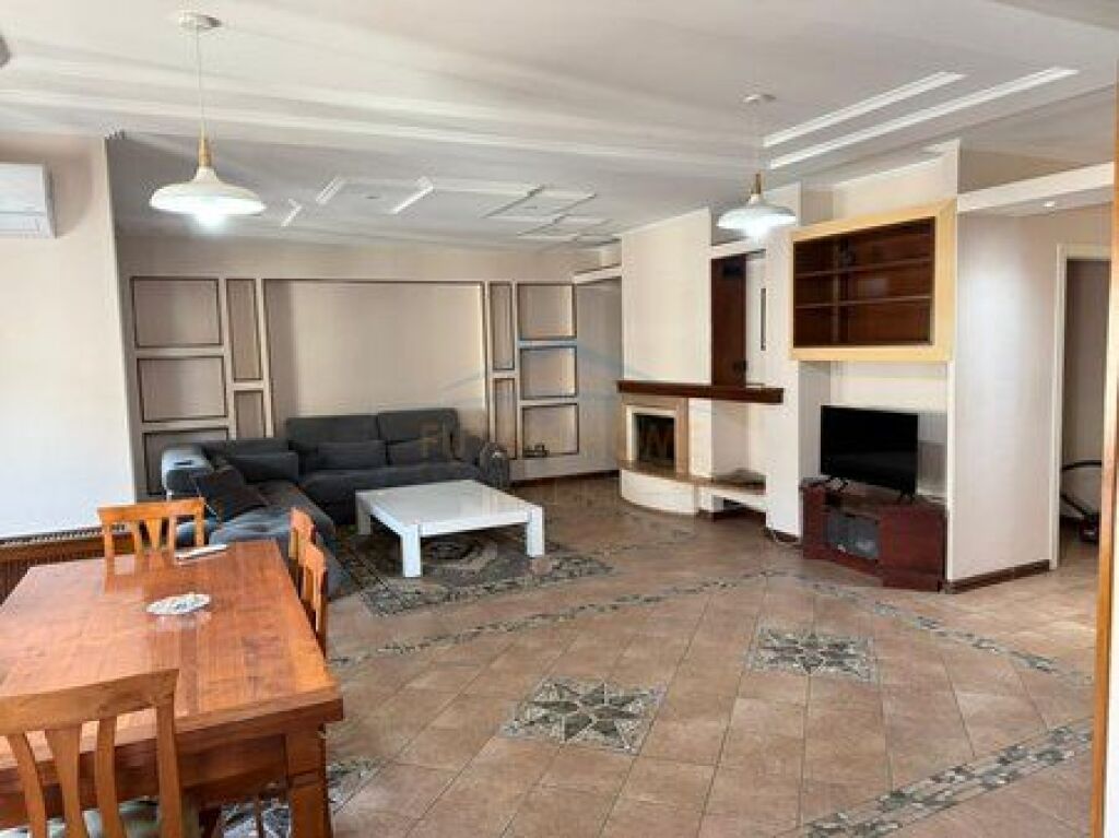 Qera, Apartament 3+1+2, Komuna e Parisit