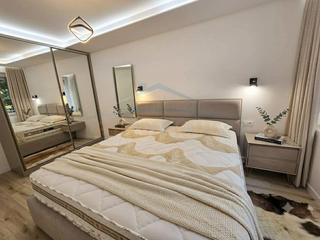Shitet, Apartament 2+1, Brryli, Tiranë. UNA70660