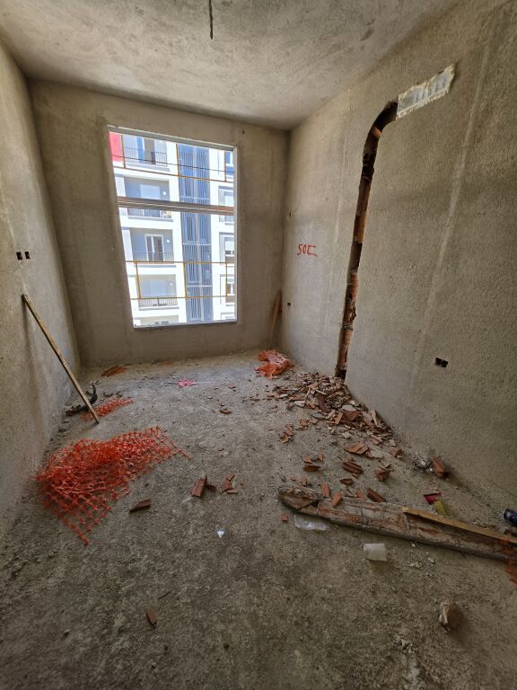 💥 IN VENDITA – VERA OCCASIONE! Appartamento 2+1 con 2 Bagni 🚾 + 1 Balcone (92 m²) 📍 Residenza UNIVERS City – Vicino a QTU – €105.000, 5° Piano 🔥 €1.143/m² 😵‍💫😵😲😲😲😲