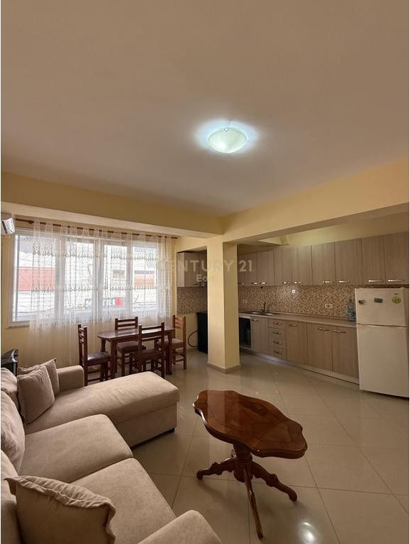 SHITET APARTAMENT 1+1 TE PALLATI SPORTIT, DURRES !
