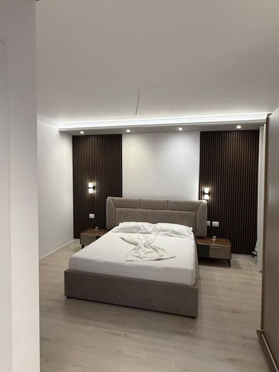 🏢Ish Sheshi Shqiponja,Kompleksi Akses jepet me qera apartament 2+1+2,i mobiluar 80,000Leke