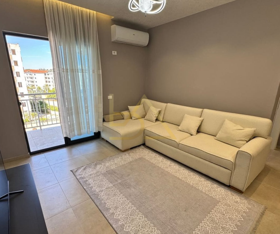 Shitet Apartament 1+1 + Post Parkimi – Golem