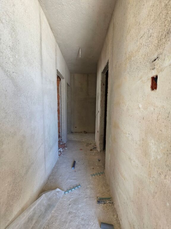 💥 IN VENDITA – VERA OCCASIONE! Appartamento 2+1 con 2 Bagni 🚾 + 1 Balcone (92 m²) 📍 Residenza UNIVERS City – Vicino a QTU – €105.000, 5° Piano 🔥 €1.143/m² 😵‍💫😵😲😲😲😲
