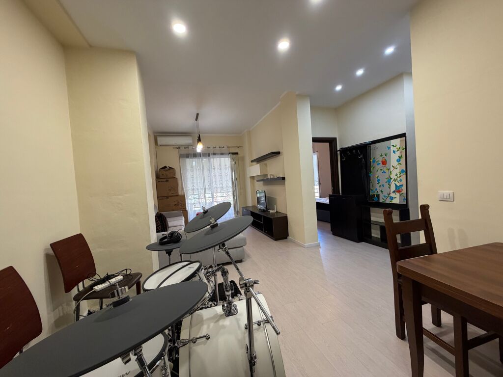 In AFFITTO (57'500 leke/mese) appartamento 1+1+PARCHEGGIO, Residenza "Kodra e Diellit"