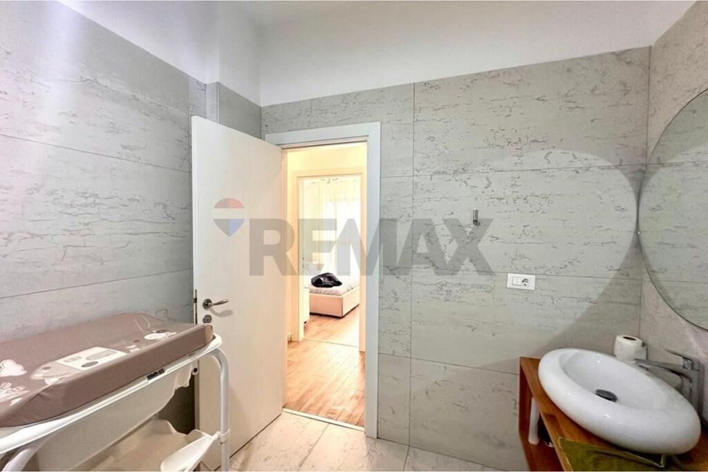 Appartamento - In Vendita - Via Dritan Hoxha, Tirana