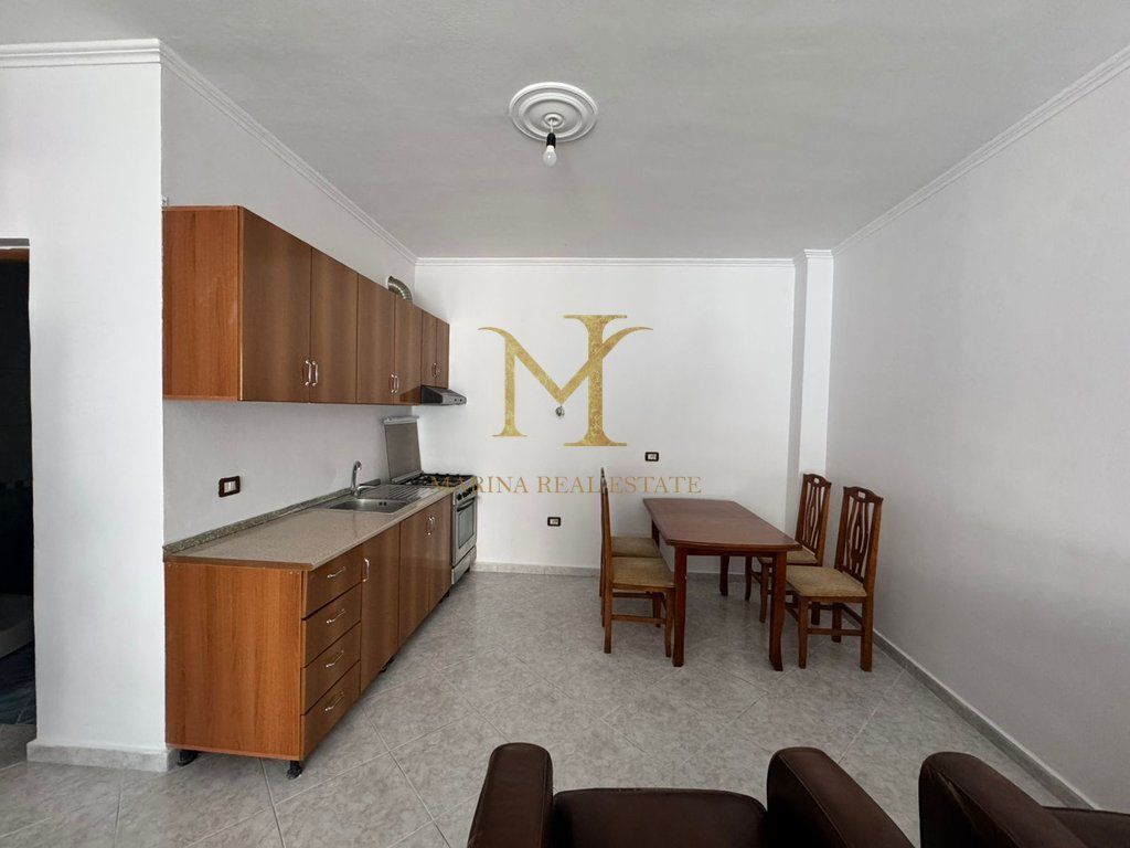 Shitet apartament 1+1 Plazh Iliria, Durres