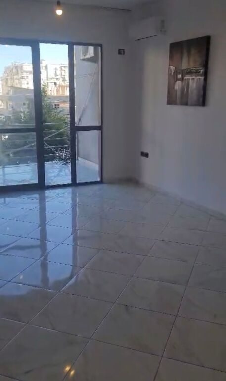 Rent | Apartament 2 + 1 | Astir | 350 €/month