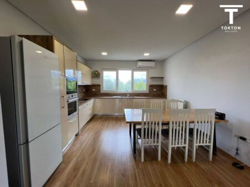 RENT, SEMI-DETACHED VILLA, LUNDËR, TEG