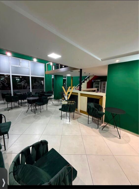 JEPET LOKAL 100 M2 ME QERA TE KOMPLEKSI CABEJ 60.000 LEKE