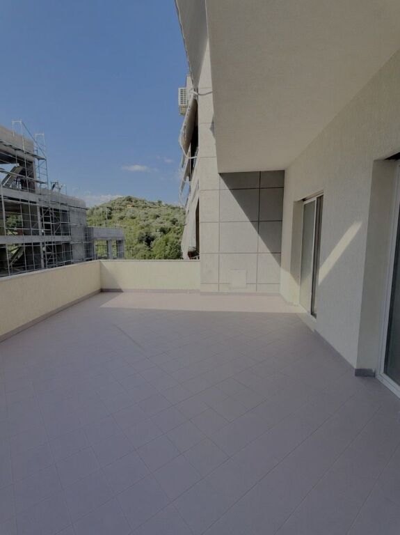 3+1 apartment with veranda for sale at the Mateo complex