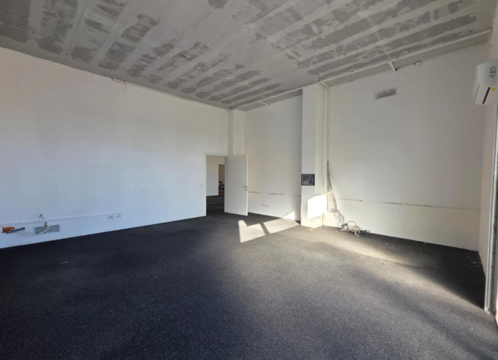 🏢 EXCLUSIVE – BUSINESS PREMISES FOR RENT, STREET FRONT
