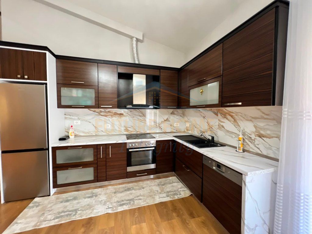 Qera, Duplex 2+1+Verandë, Selitë, Tiranë.